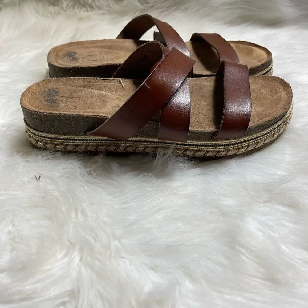 JellyPop Lanza brown straps slip on sandals size 9.5.